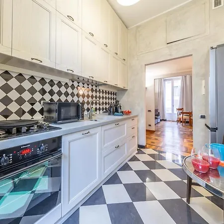 Luxury Flat Crocetta 2 Stops From Duomo, Ac דירה