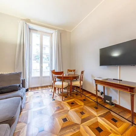 Luxury Flat Crocetta 2 Stops From Duomo, Ac דירה מילאנו